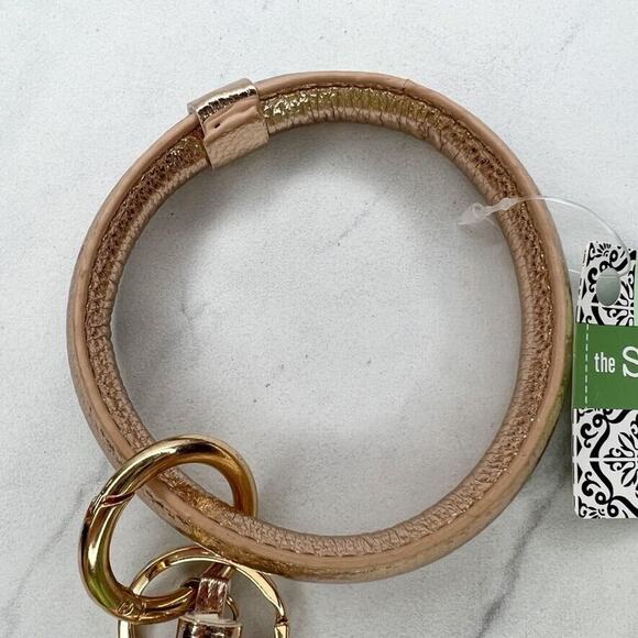 The Spring Shop Metallic Gold Faux Leather Bangle Bracelet Keychain Keyring - Picture 8 of 9